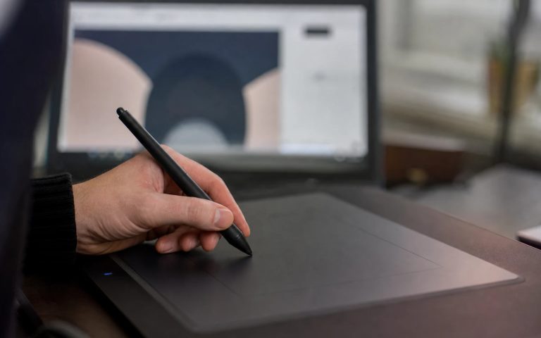 How to Vectorise a Logo (Free Methods + When to Pay £39)